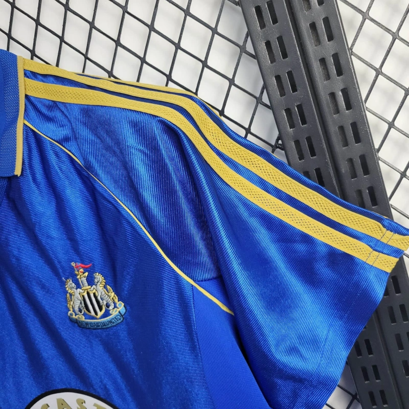 Retro 1998/99 Newcastle United Away Shirt