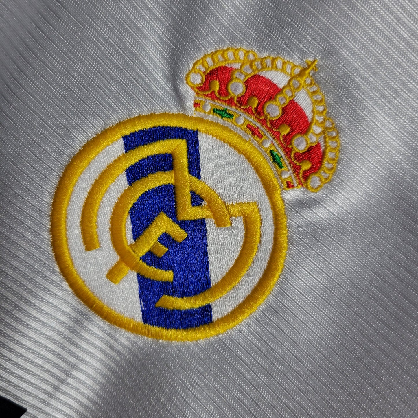 Retro Real Madrid Home Shirt 98/00