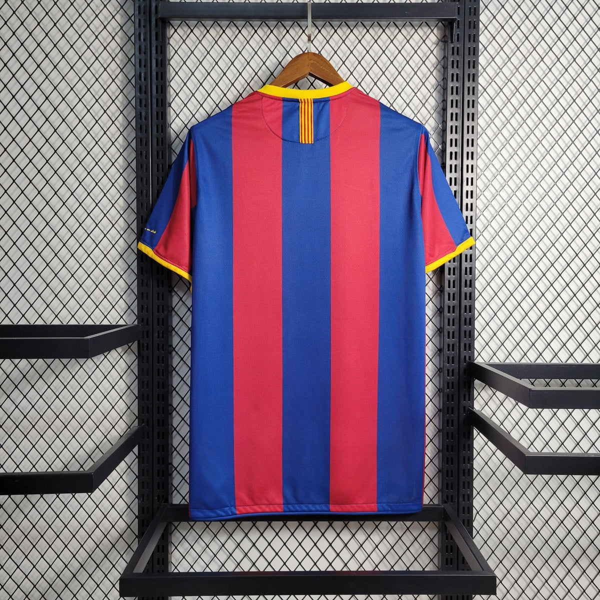 Retro 2010/11 FC Barcelona Home Shirt