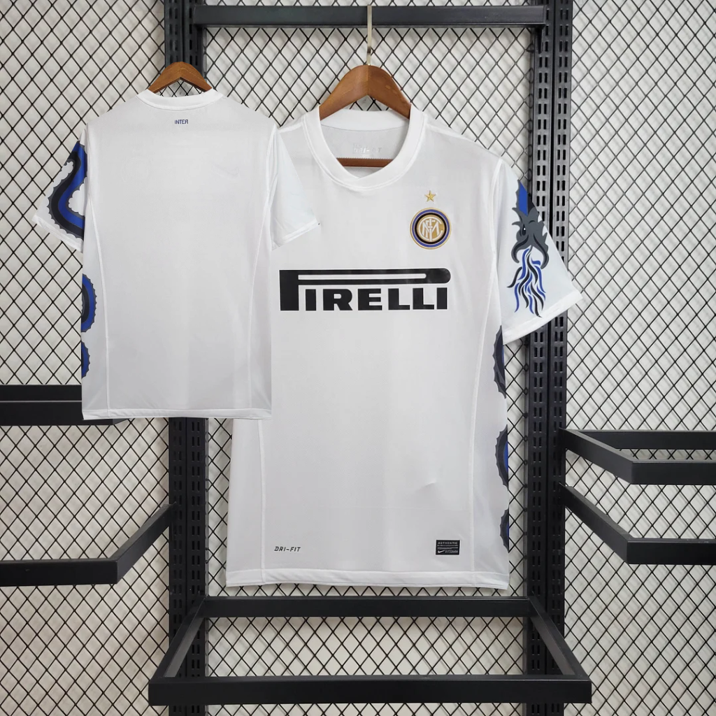 Retro 2010/11 Inter Milan Away Shirt