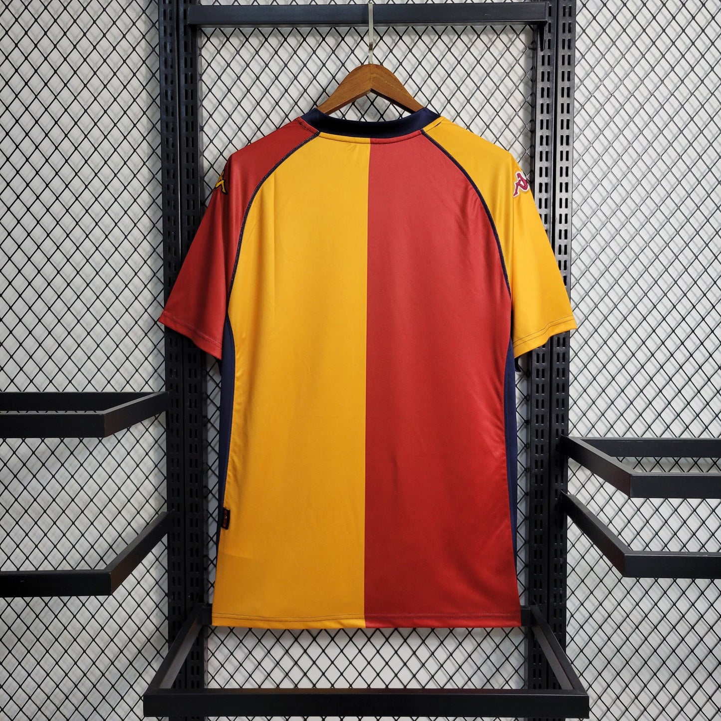 Retro 2001/02 Roma Home Shirt