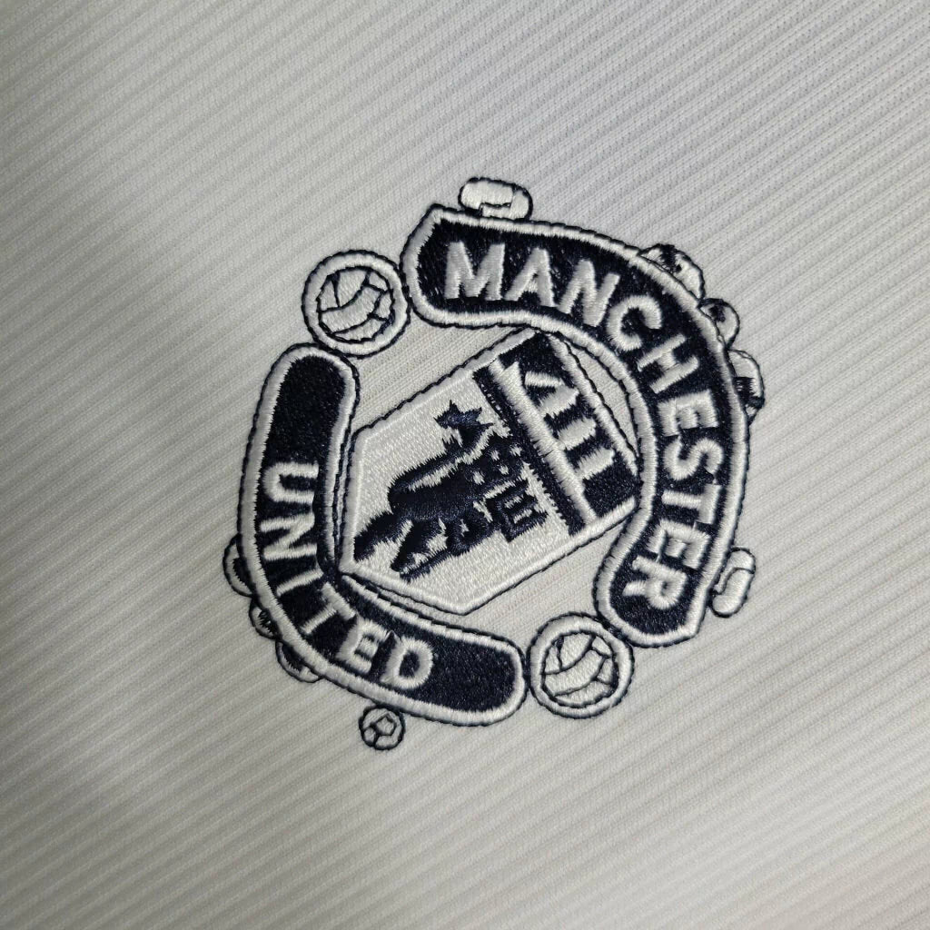 Retro 1999/00 Manchester United bortatröja