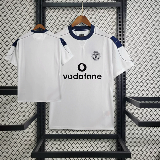 Retro 1999/00 Manchester United Away Shirt