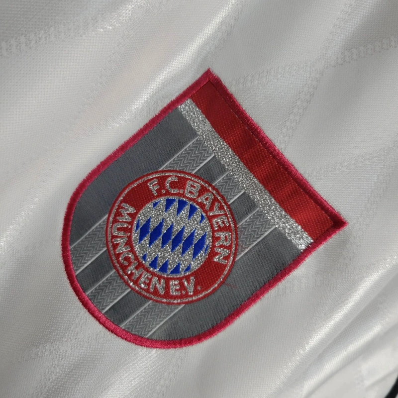 Retro Bayern Munich Away Shirt 1996/98