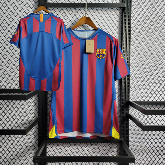 Retro 2005/06 FC Barcelona Home Shirt