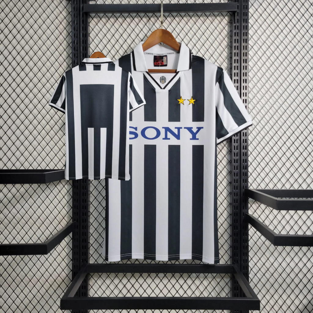 Retro 1995/97 Juventus Home Shirt