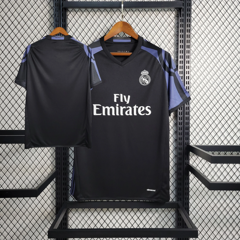 Retro Real Madrid 15/16 away Shirt