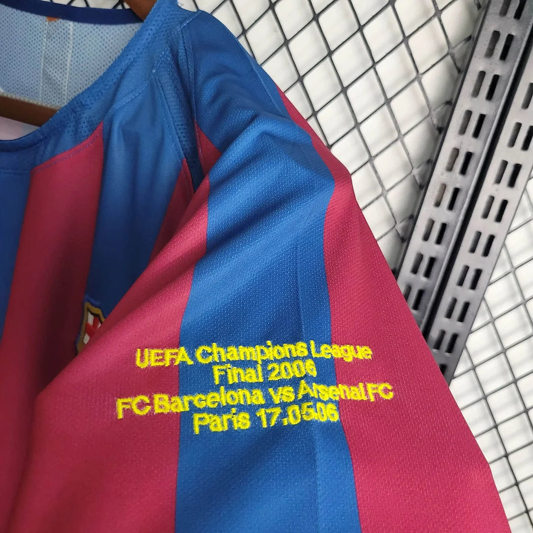 Retro 2005/06 FC Barcelona hemmatröja långärmad