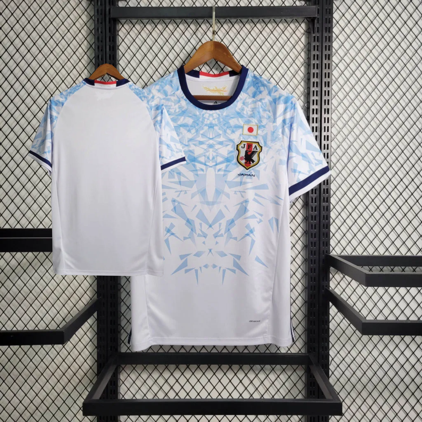 Retro 2016/17 Japan Away Shirt